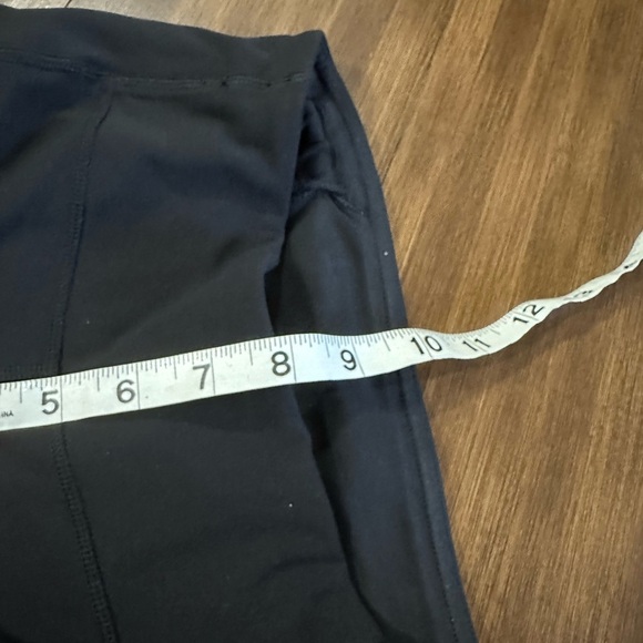 Lululemon Fast & Free 7/8 Tight II *Non-Reflective Nulux 25"
Black
W5BXQS
Size 4 - Picture 7 of 8